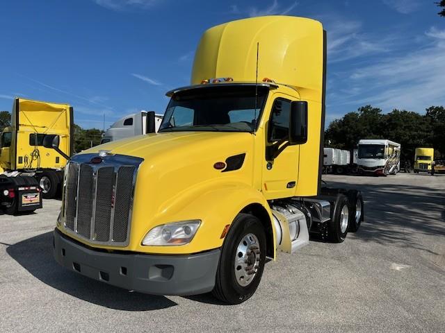 2021 Peterbilt 579-3