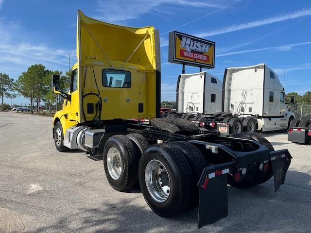 2021 Peterbilt 579-5
