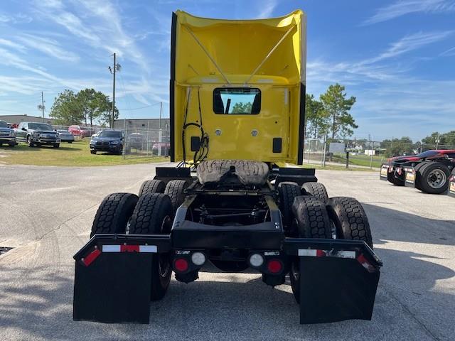 2021 Peterbilt 579-7