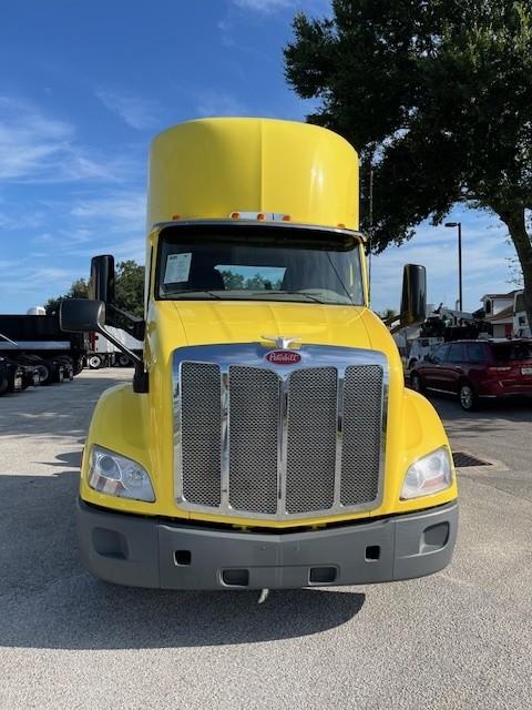 2021 Peterbilt 579-11