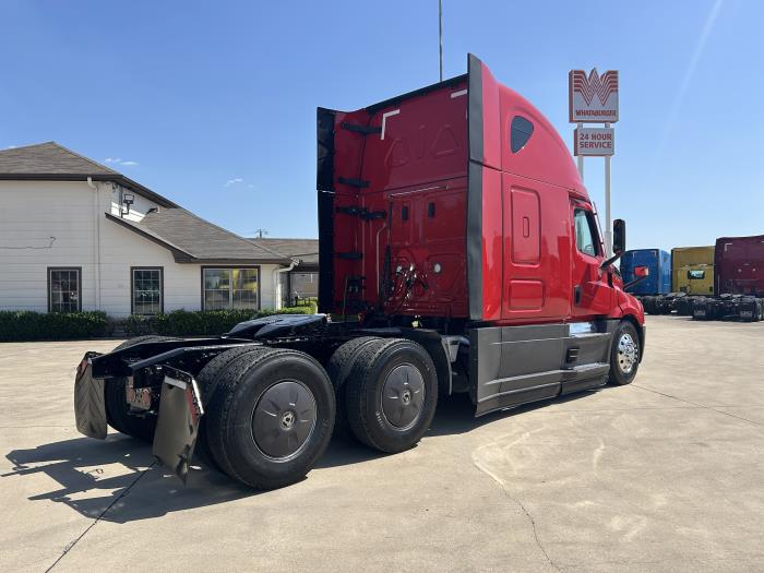 2022 Freightliner Cascadia-6