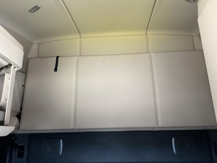 2023 Kenworth T680-29