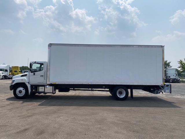 2020 Hino Conventional Type Truck Single Cab photo 3