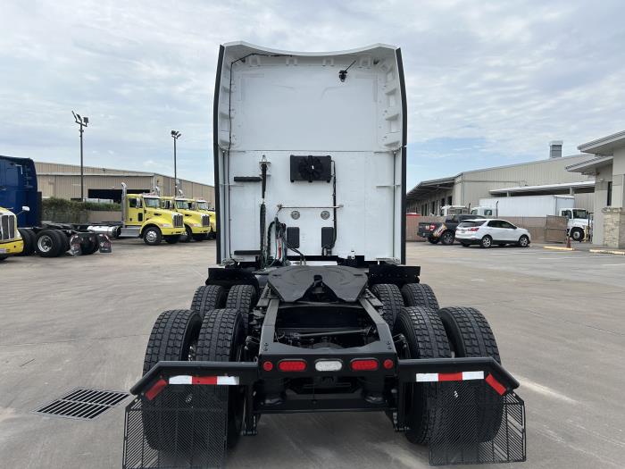 2022 Peterbilt 579-5