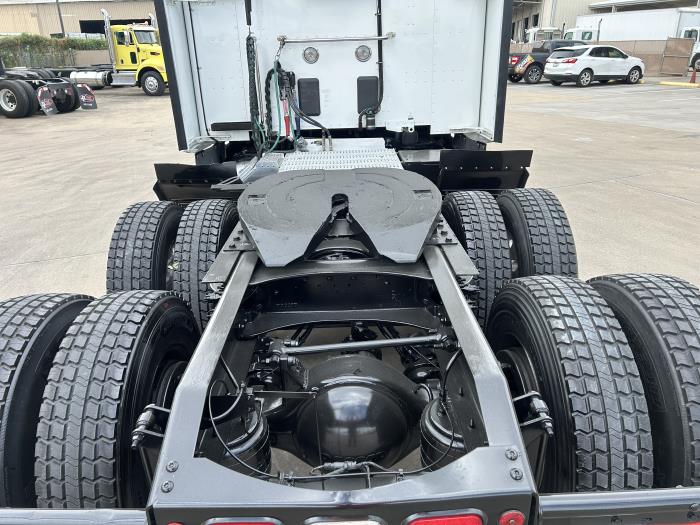 2022 Peterbilt 579-14
