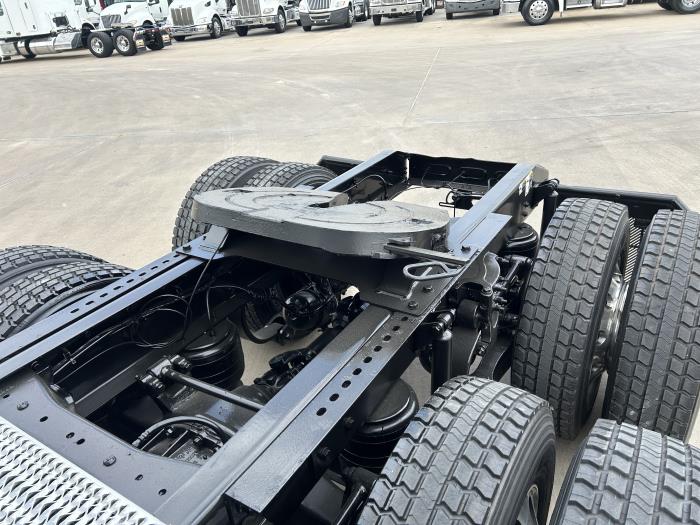 2022 Peterbilt 579-15