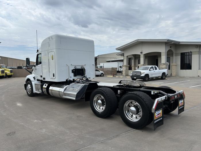 2023 Peterbilt 579-3