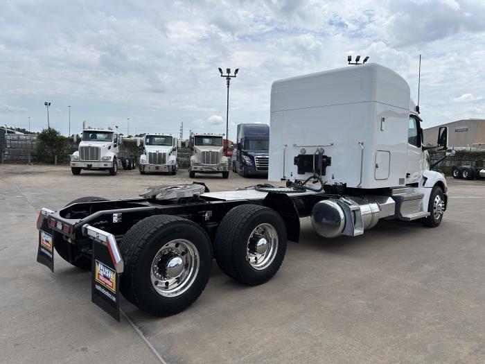 2023 Peterbilt 579-5