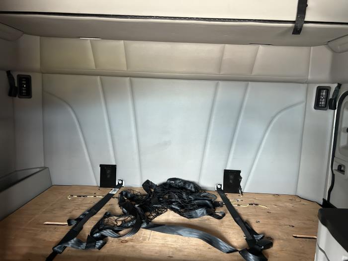 2022 Peterbilt 579-33