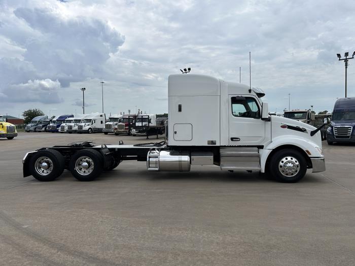 2023 Peterbilt 579-6