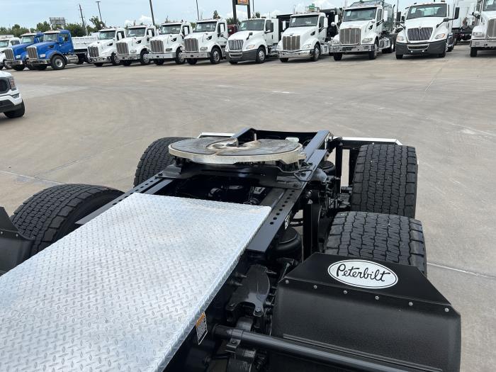 2023 Peterbilt 579-14