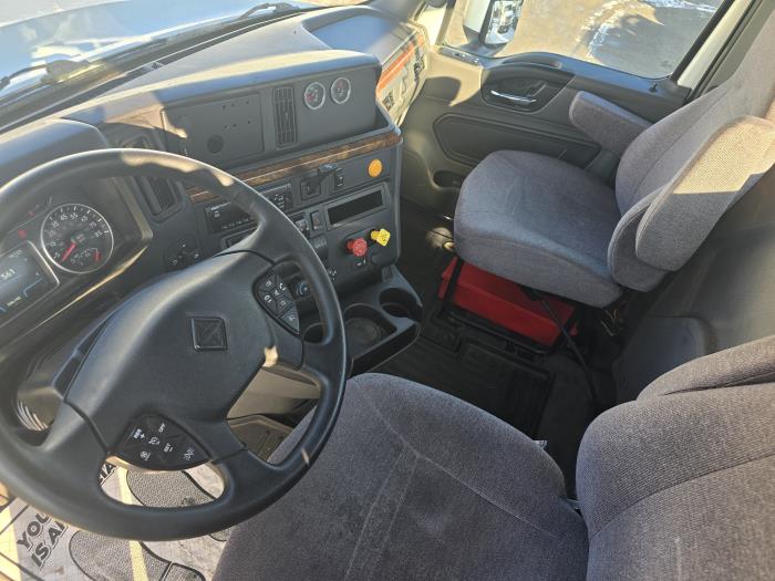 2020 International LT625-6