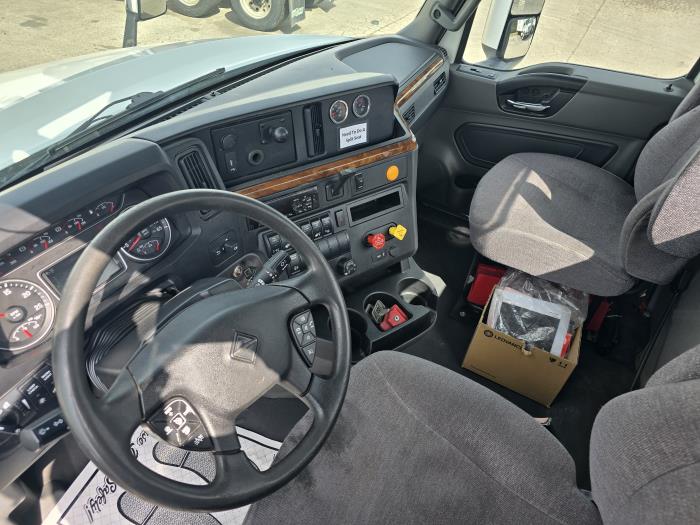 2020 International LT625-11