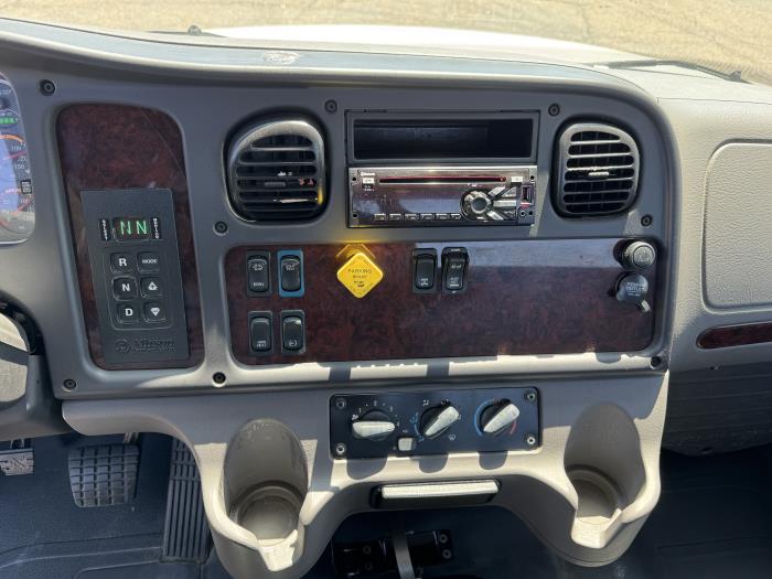 2020 Freightliner Business Class M2 106-4