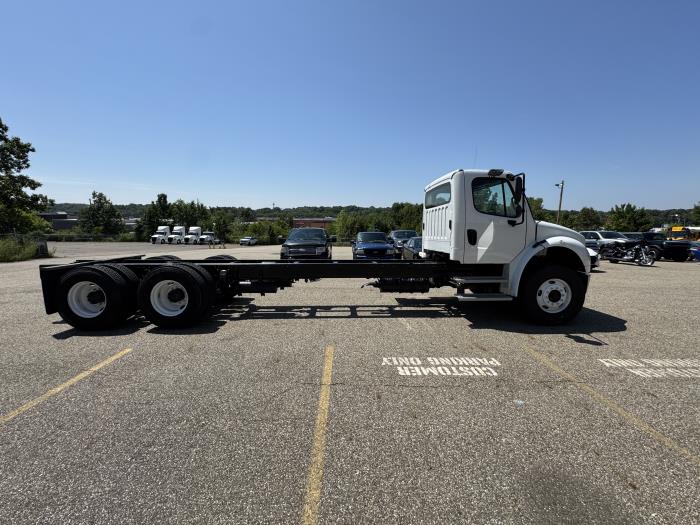 2020 Freightliner Business Class M2 106-9