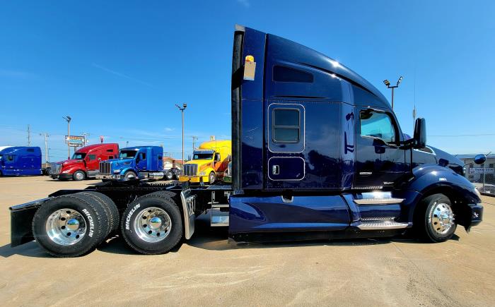 2020 Kenworth T680-8