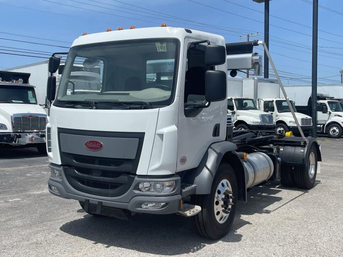 2025 Peterbilt 220-9