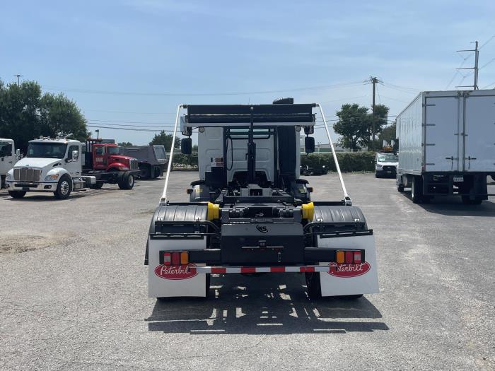 2025 Peterbilt 220-12