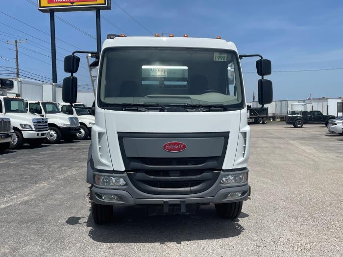 2025 Peterbilt 220-16