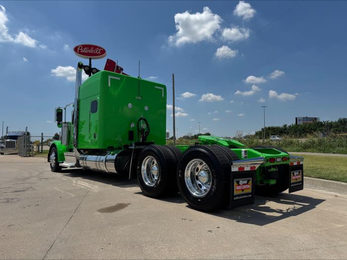 2026 Peterbilt 589-3