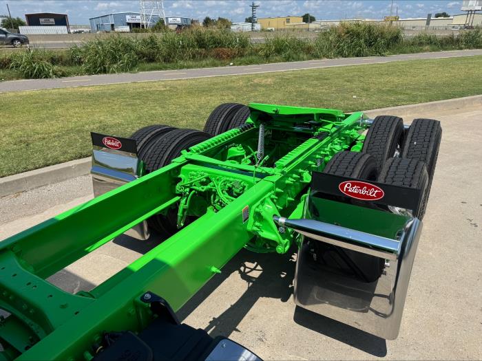 2026 Peterbilt 589-13