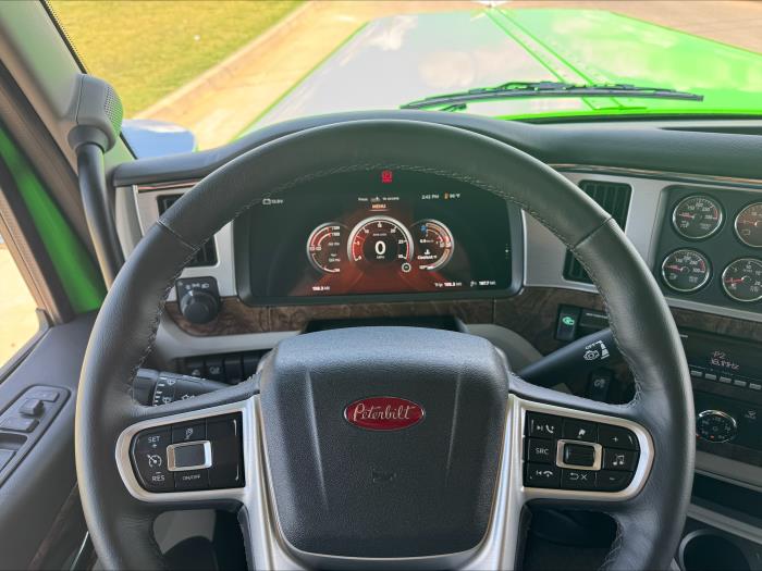 2026 Peterbilt 589-15