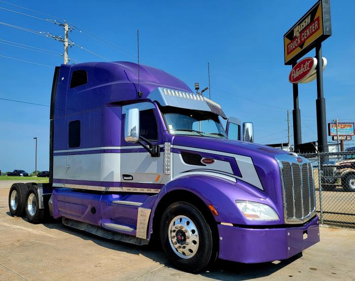 2021 Peterbilt 579-2