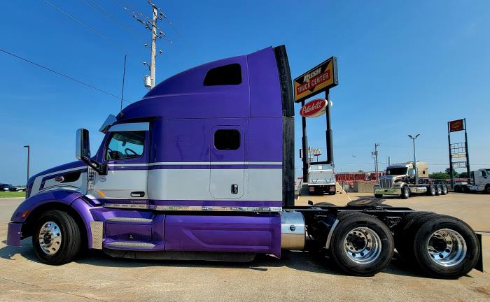 2021 Peterbilt 579-3