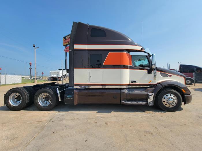 2020 Peterbilt 579-4