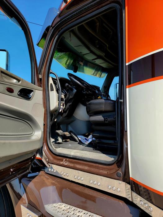 2020 Peterbilt 579-15