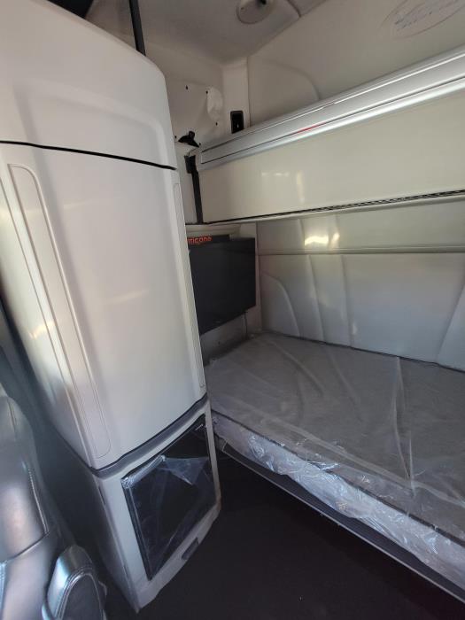 2020 Peterbilt 579-19