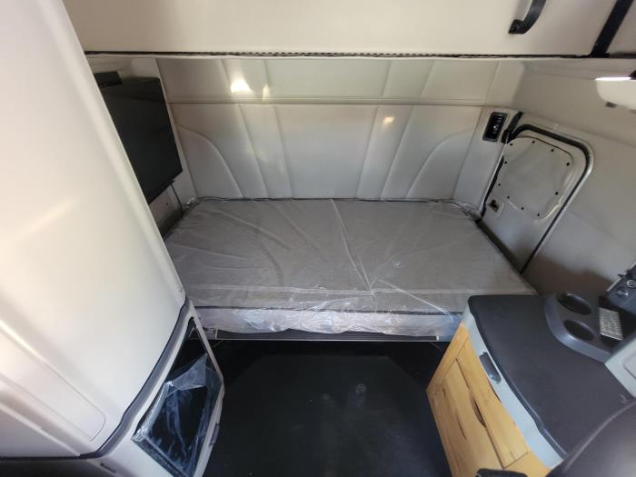 2020 Peterbilt 579-20