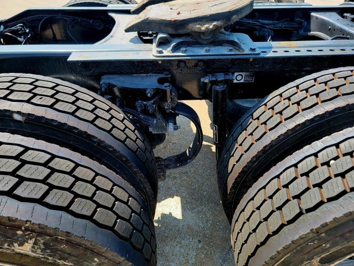 2020 Peterbilt 579-6