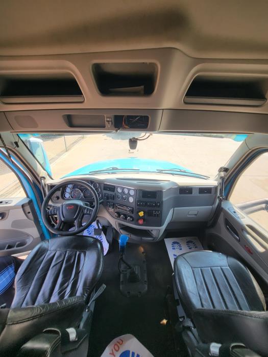 2020 Peterbilt 579-13