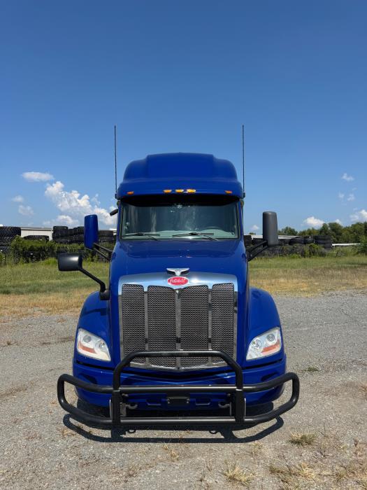 2022 Peterbilt 579-2