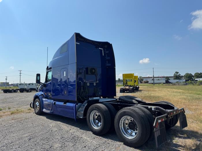 2022 Peterbilt 579-7
