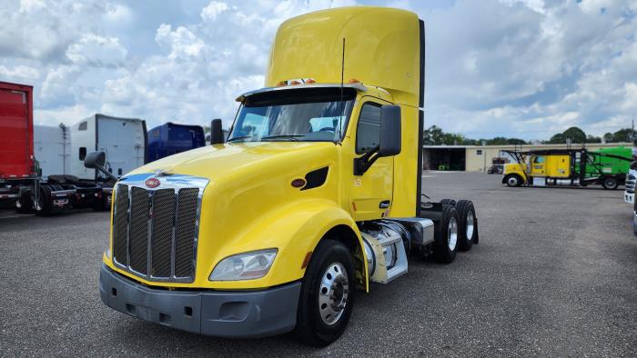 2021 Peterbilt 579-1