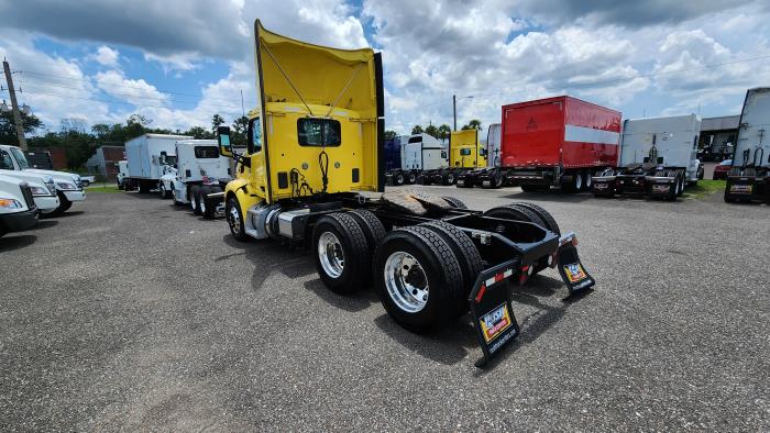2021 Peterbilt 579-4