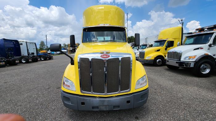 2021 Peterbilt 579-9