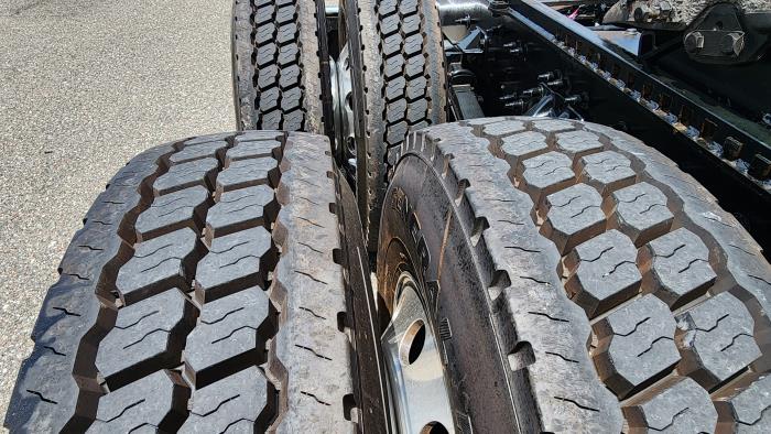 2021 Peterbilt 579-20