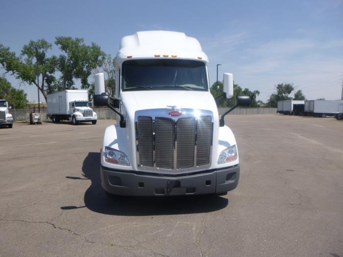 2021 Peterbilt 579-3