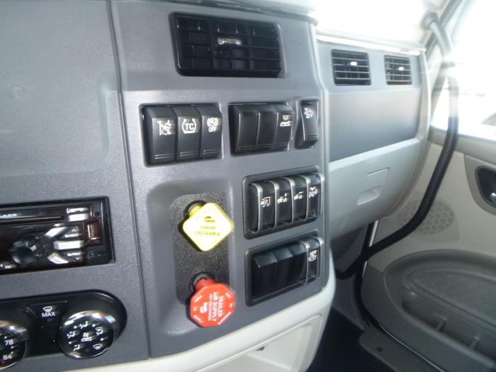 2021 Peterbilt 579-19