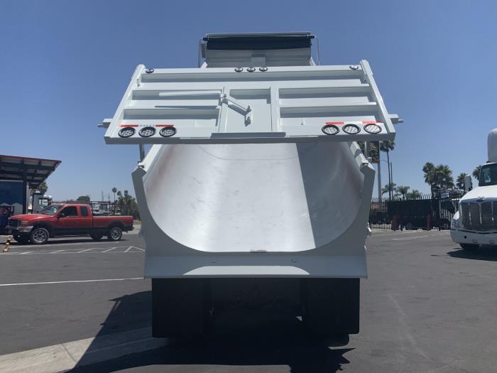 2026 Peterbilt 589-7