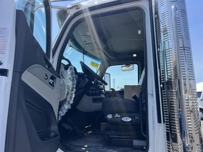 2026 Peterbilt 589-29