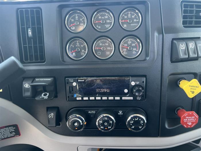 2026 Peterbilt 589-36