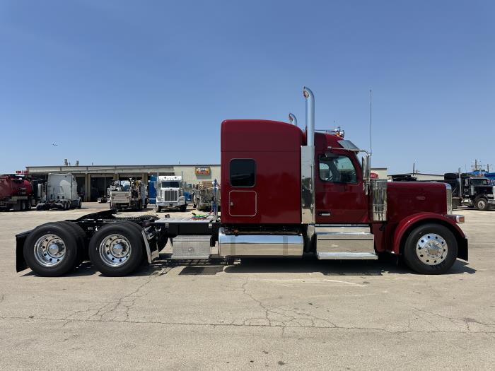 2026 Peterbilt 589-8