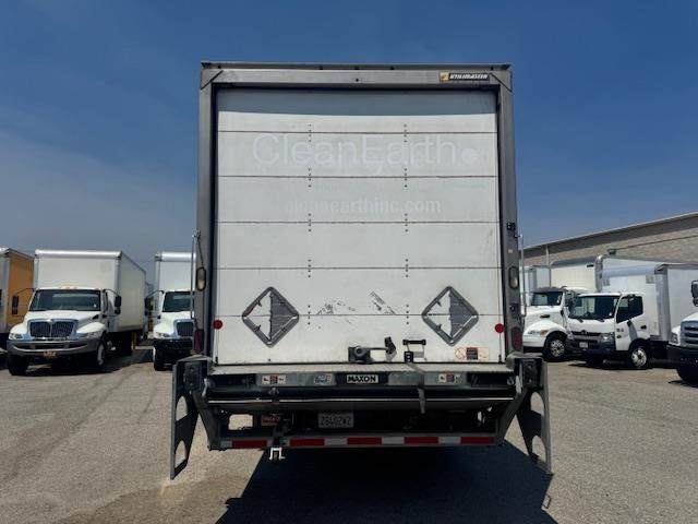 2020 Peterbilt 337-6