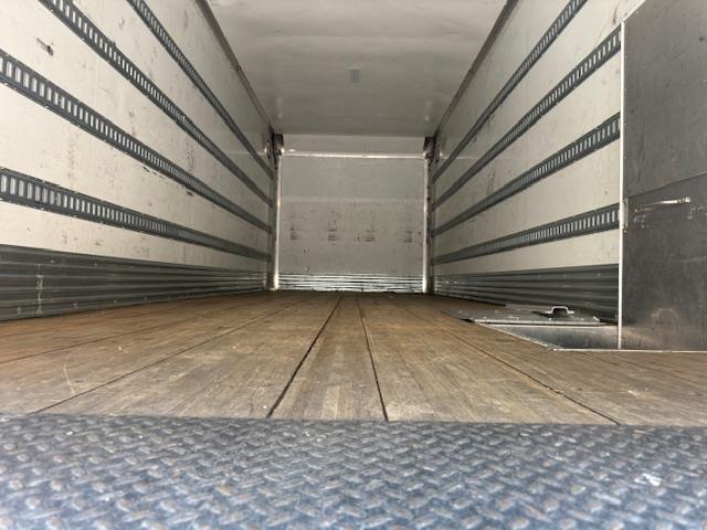 2020 Peterbilt 337-8