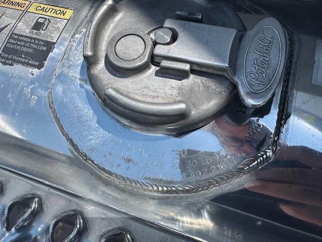 2020 Peterbilt 337-11