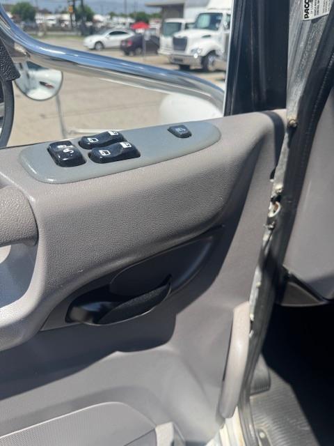 2020 Peterbilt 337-12